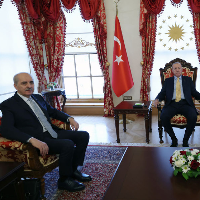 TBMM Başkanı Kurtulmuş'u kabul etti