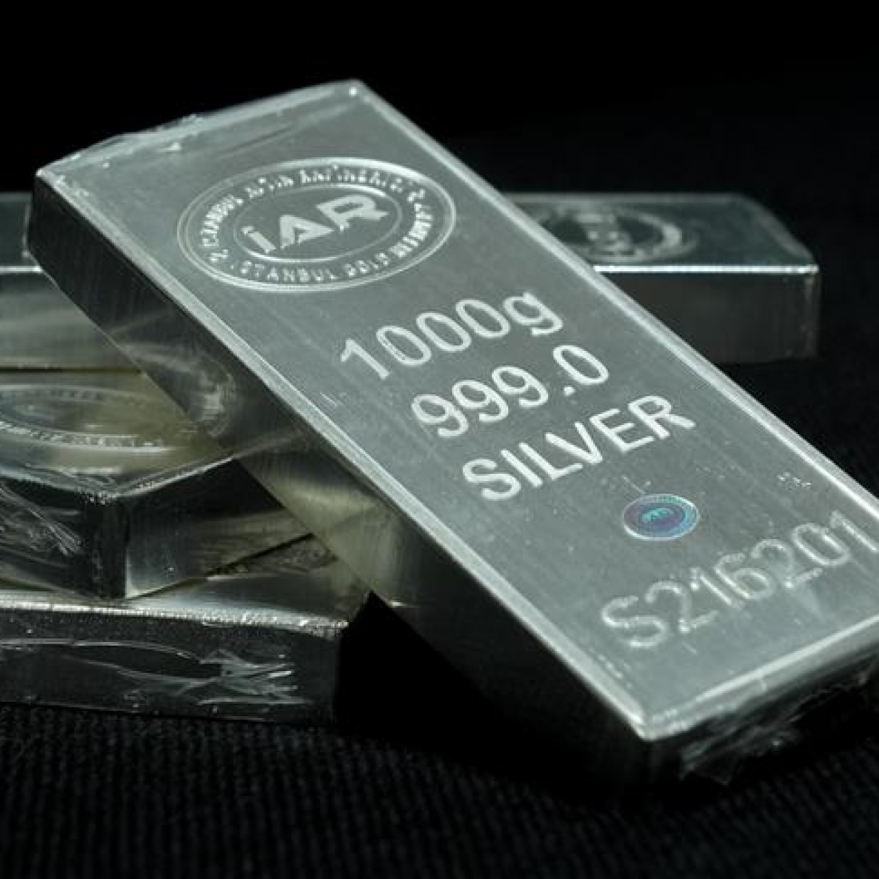 Gümüş zirveden yüzde 35 düştü