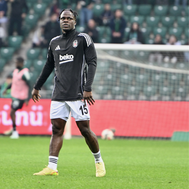 Beşiktaş'ta Yasin Özcan ve Olaitan kadroda!