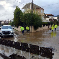 İzmir sağanak yağışa teslim