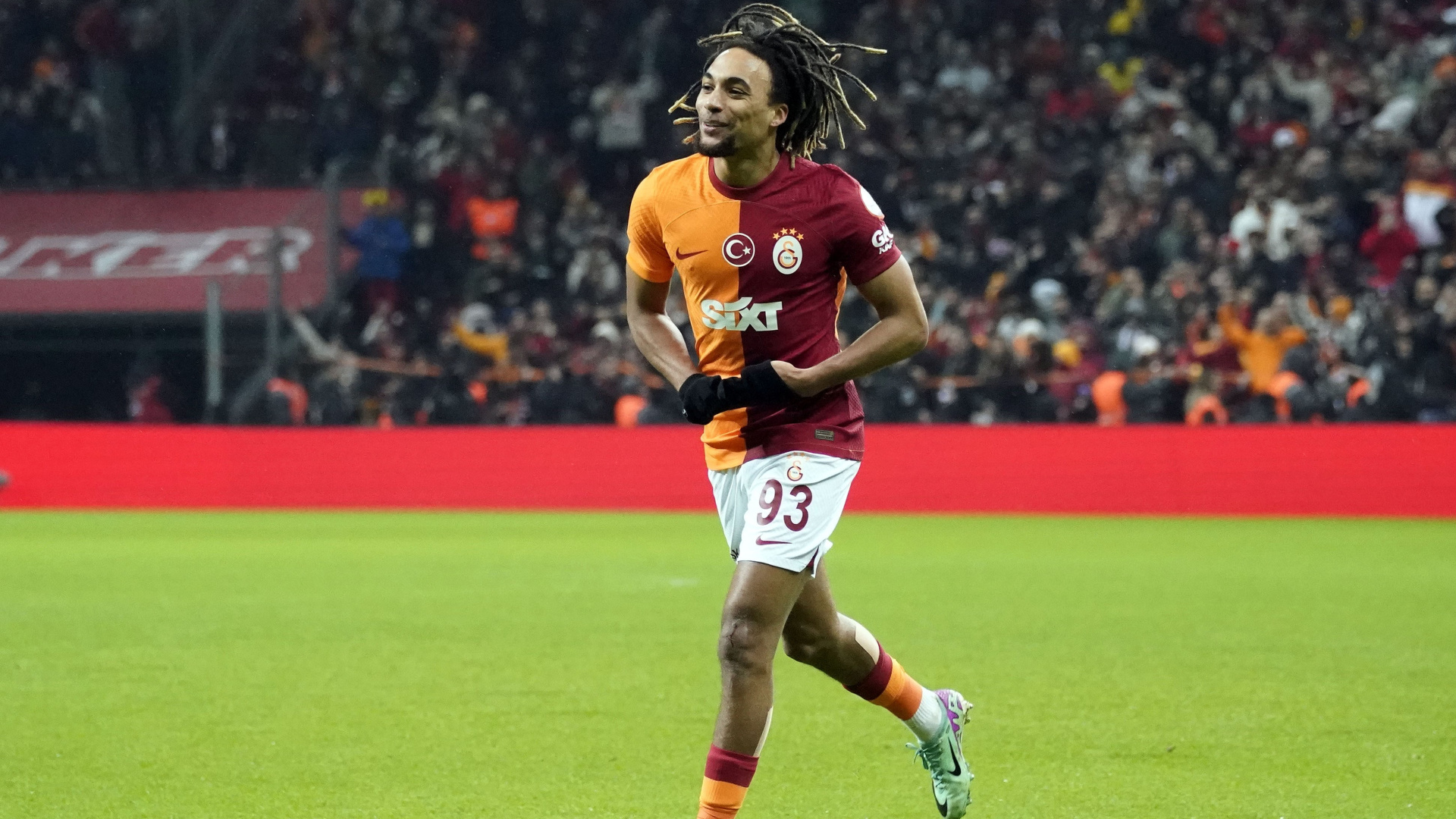 Galatasaray, Sacha Boey'i Bayern Münih'ten Geri Getirdi! Detaylar Açıklandı