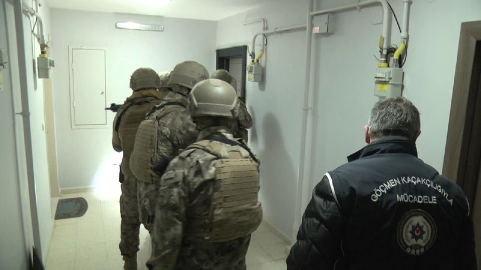 3 ilde göçmen kaçakçılığı: 11 tutuklama