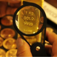 Altında ibre tersine döndü