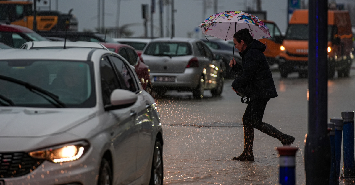 Meteoroloji Sarı Kodlu Uyarısı! Sağanak Yağmur ve Kar Yağışlı Hava Durumu