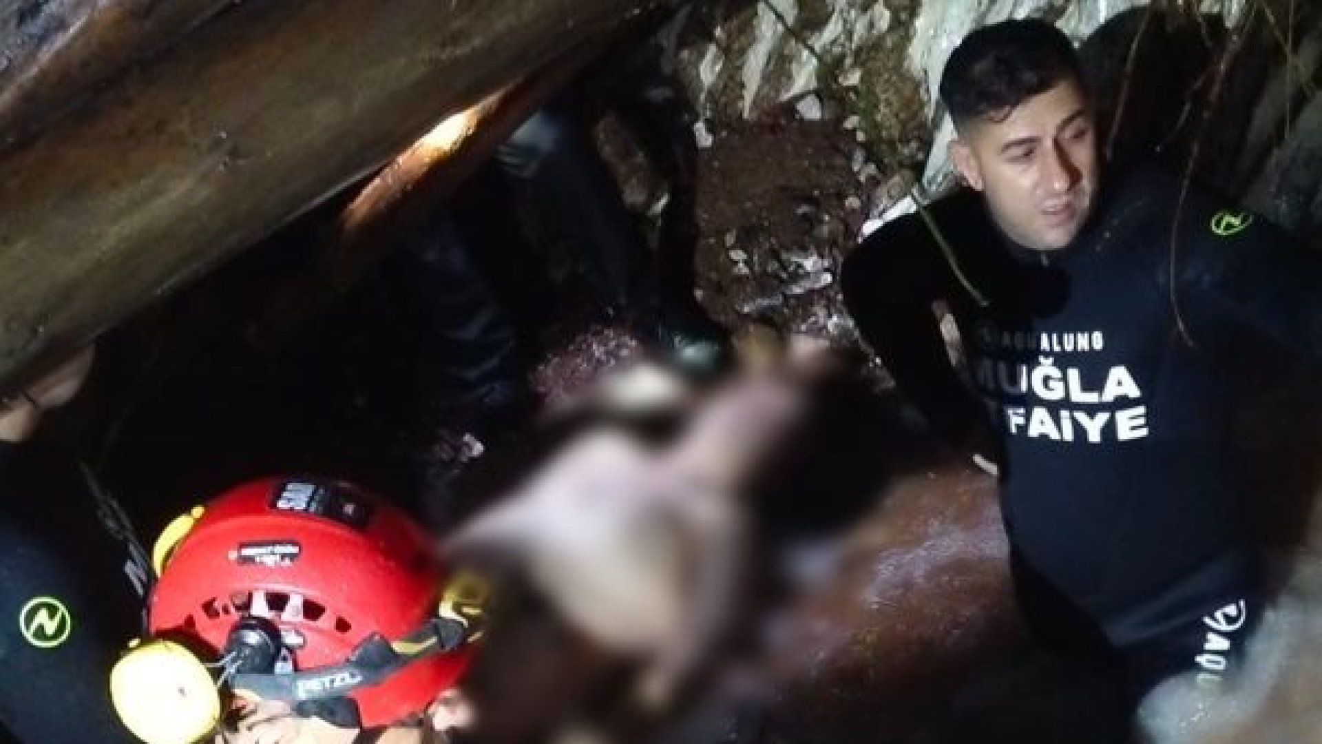 Marmaris'te Sele Kapılan Sürücü, 3 Saatlik Kurtarma Çalışması Sonunda Ölü Bulundu