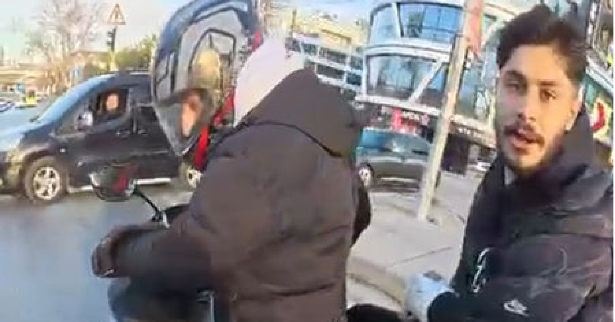Kağıthane'de Motosikletli İkisi Motosikletliye Saldırdı - Takip Sonrası Darp Olayı