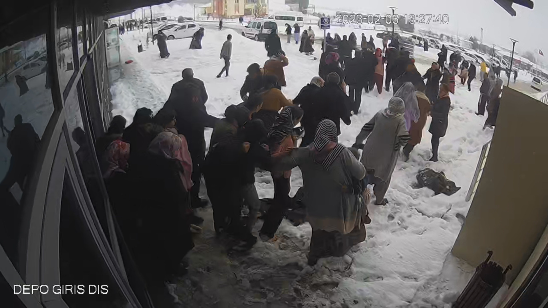İkinci depremden yeni görüntü! Hastanede kahreden anlar! | Son dakika haberleri