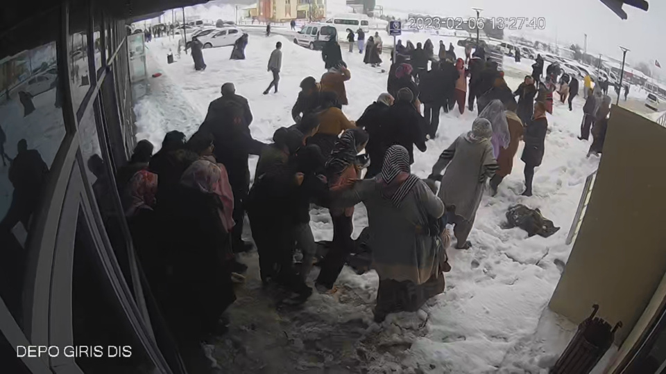 İkinci depremden yeni görüntü! Hastanede kahreden dakikalar!