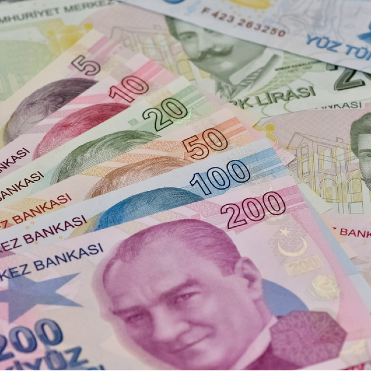 100 bin TL'lik ihtiyaç kredisi faiz oranları