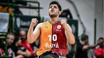 "Galatasaray formasıyla kupa kaldırmak tarif edilemez"