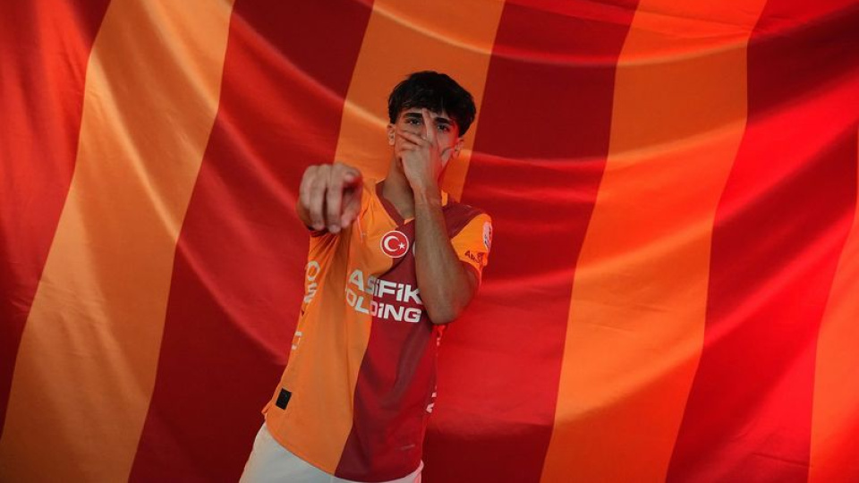 "Galatasaray aşkıyla büyüdüm!"