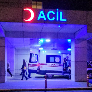 Tartıştığı arkadaşını tabancayla vurdu