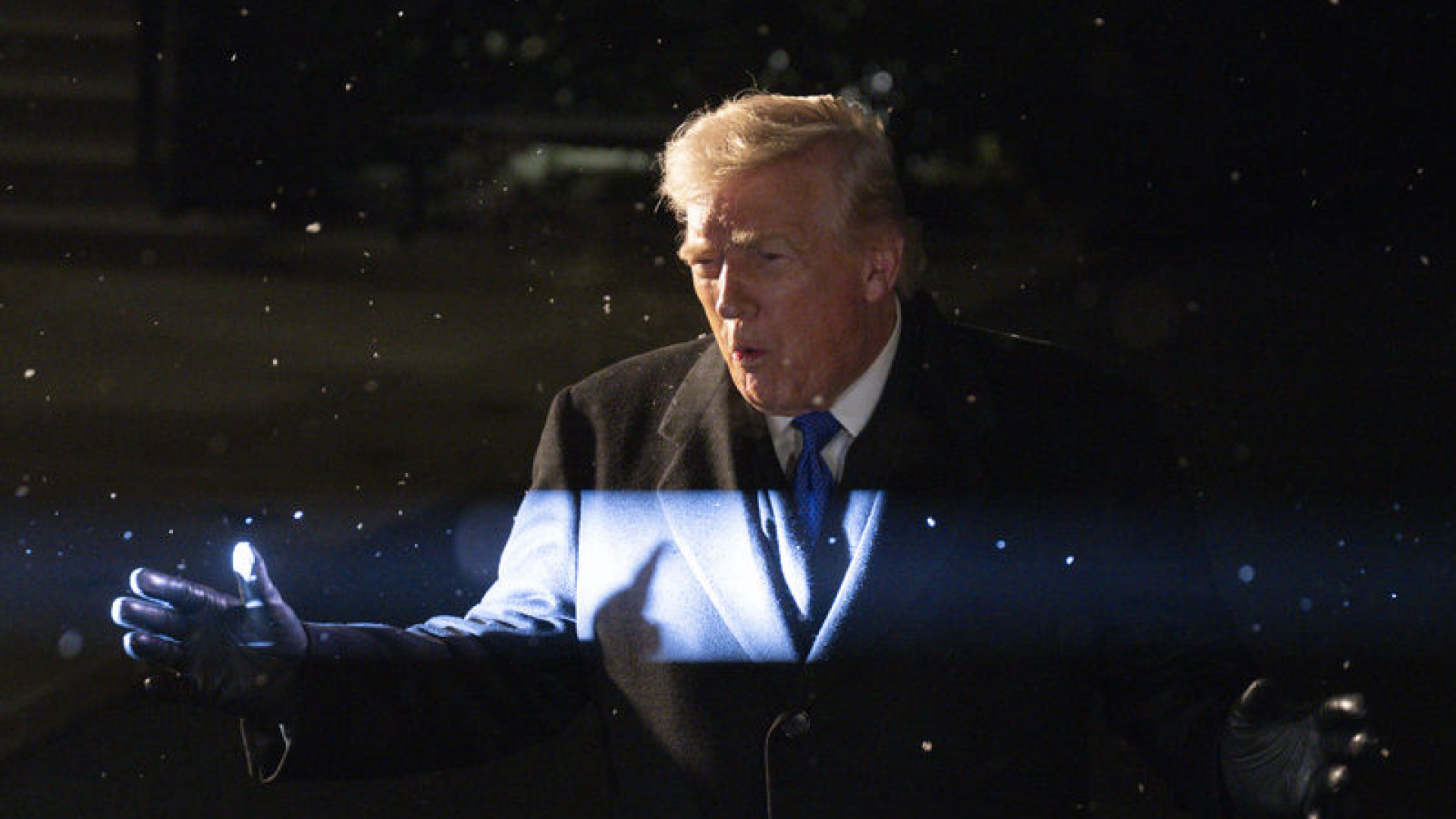 Trump: İran ile Umman'da Gerçekleşen İlk Görüşme Çok İyi Geçti