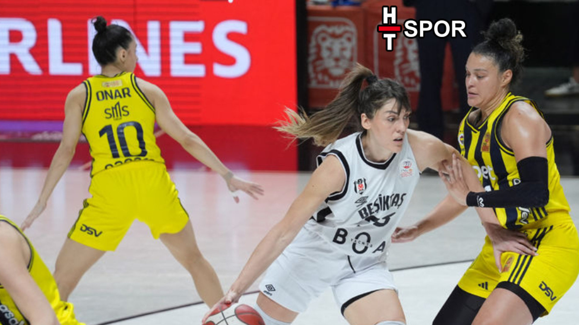 TKBL'de Dev Derbi: Beşiktaş BOA ile Fenerbahçe Opet Yarın Karşı Karşıya Geliyor
