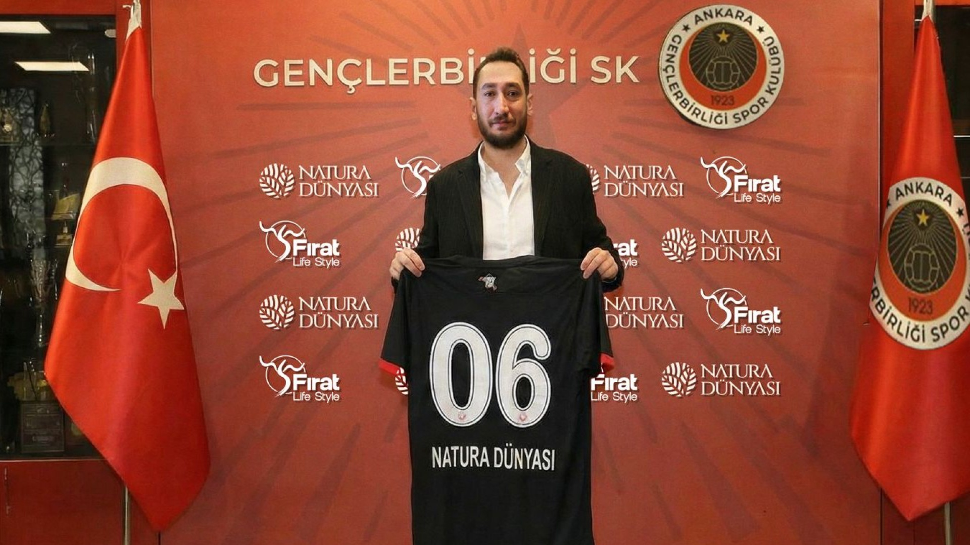Gençlerbirliği, Natura Dünyası ile Sezon Sonuna Kadar İsim Sponsorluğu Anlaşması İmzaladı
