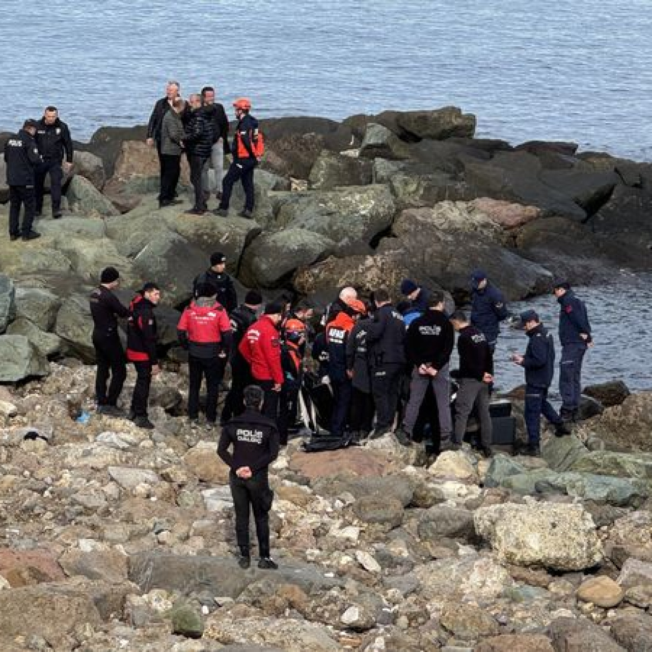 Gencin cansız bedeni denizde bulundu
