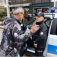 Bulduğu parayı polise teslim etti