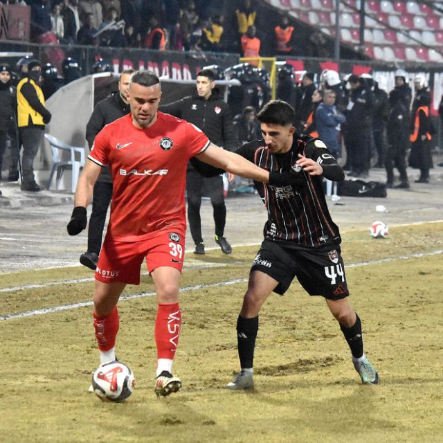 Van Spor FK, 2. yarıda açıldı!