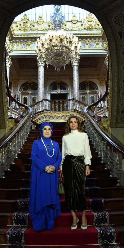 Dolmabahçe'de zamanın nakşı