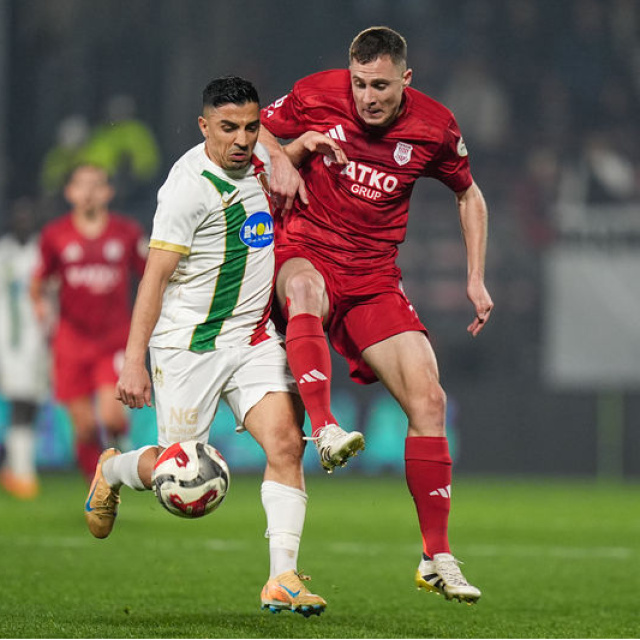 Amed SK liderliğini sürdürdü!