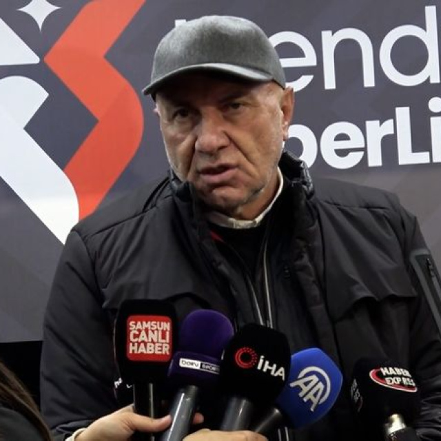 "Samsunspor'da oynamayı hak etmiyorlar"