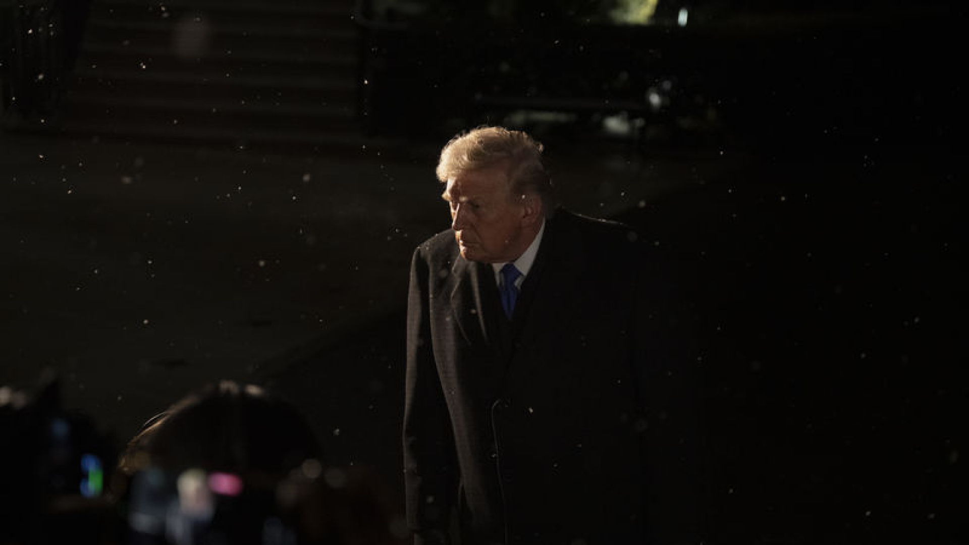 Trump, Obama Çiftini Maymun Olarak Gösteren Video İçin Özür Dilemeyecek