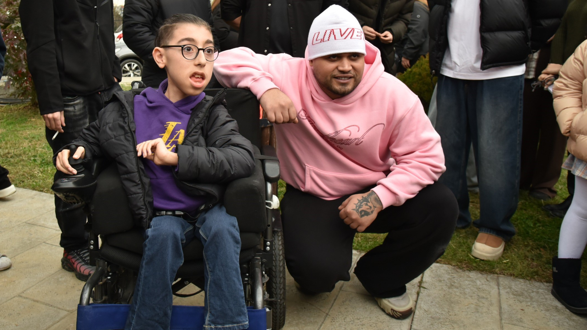 Lvbel C5, özel bireyler ile buluştu - Magazin haberleri