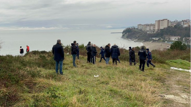 Eşyaları deniz kenarında bulundu