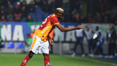 Victor Osimhen'den 15. gol!