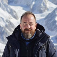 Arkadaşının davetine gitti... Yemek kanlı bitti!