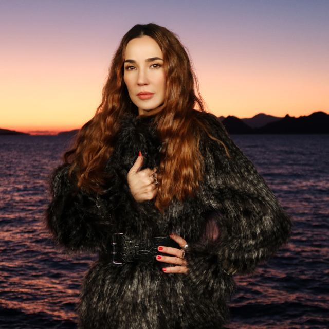 Yaş gününde yeni tekli