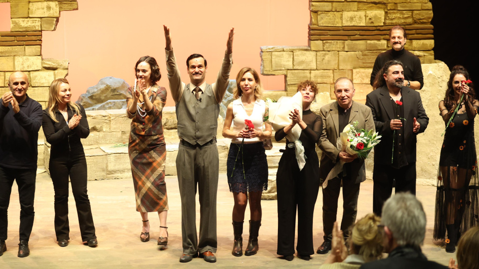 'Ay Tedirginliği' gala yaptı