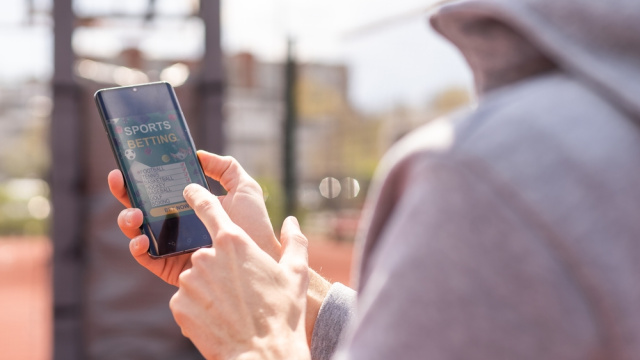 Kumar borcunu ailenin karşılıksız ödemesi bağımlılığı besliyor