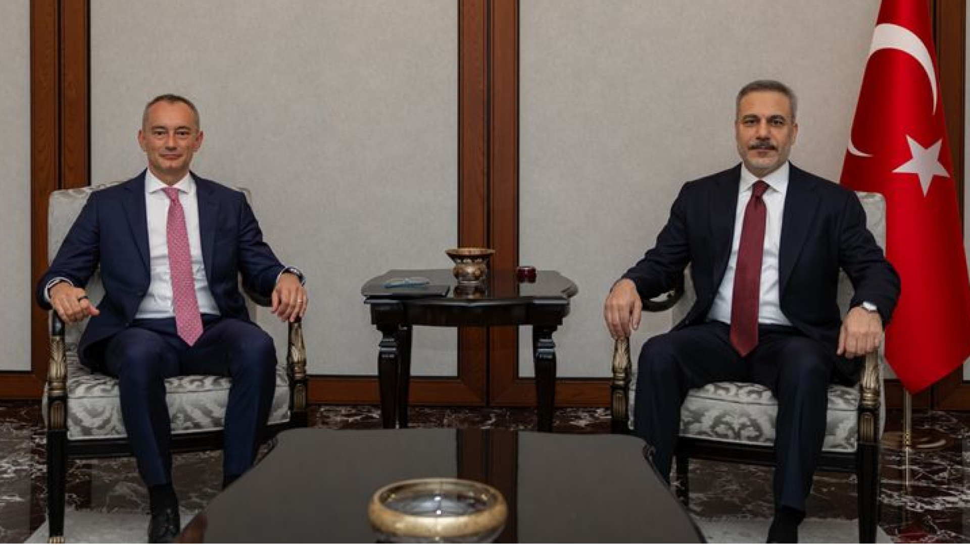 Dışişleri Bakanı Hakan Fidan, Gazze Barış Kurulu Yüksek Temsilcisi Nickolay Mladenov ile Ankara'da Görüştü