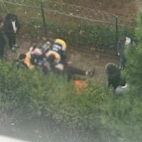 Site bahçesinde cinayet! Husumetlisini silahla vurdu