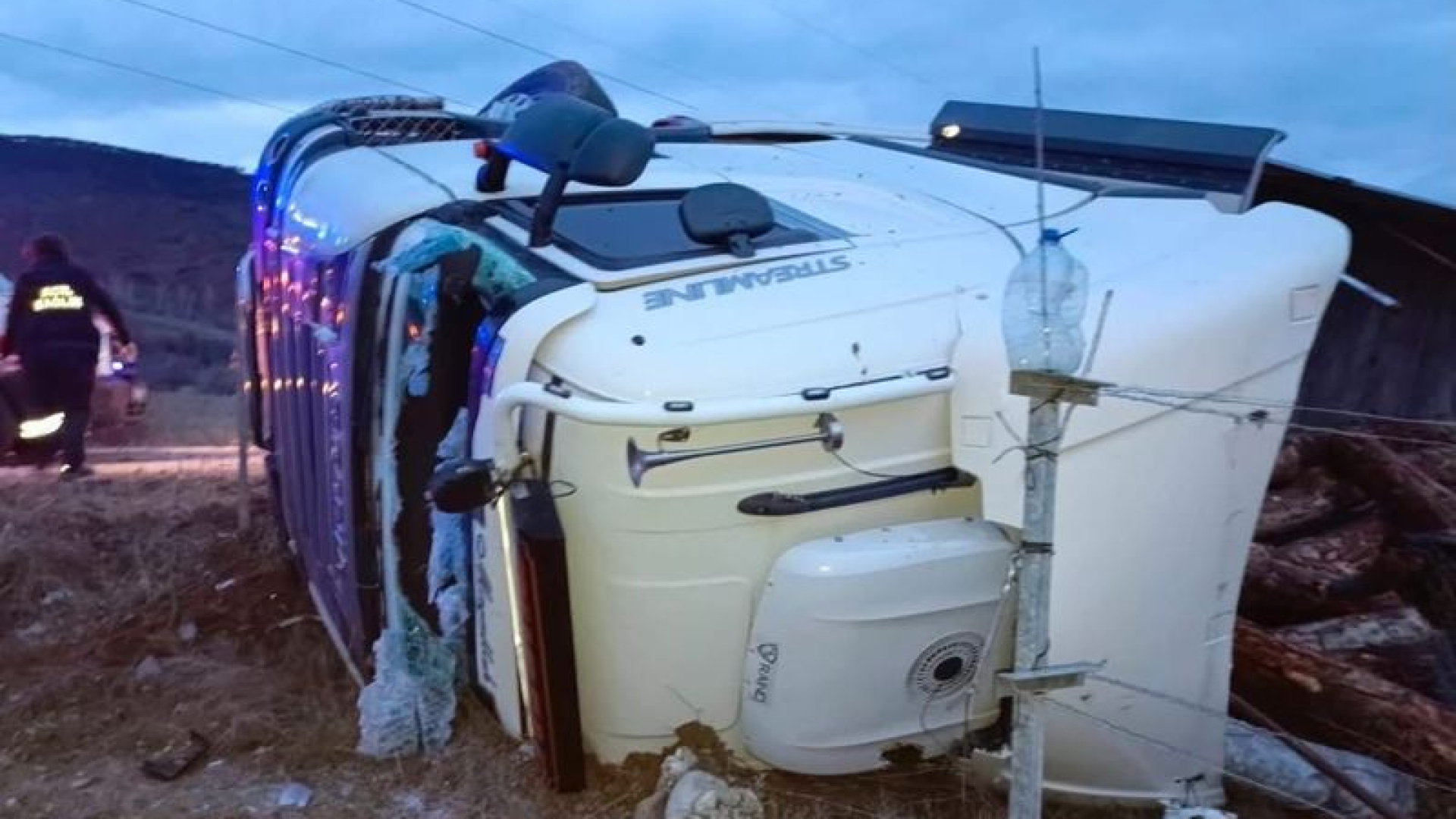 Çankırı'da TIR devrildi: 1 ölü | Son dakika haberleri