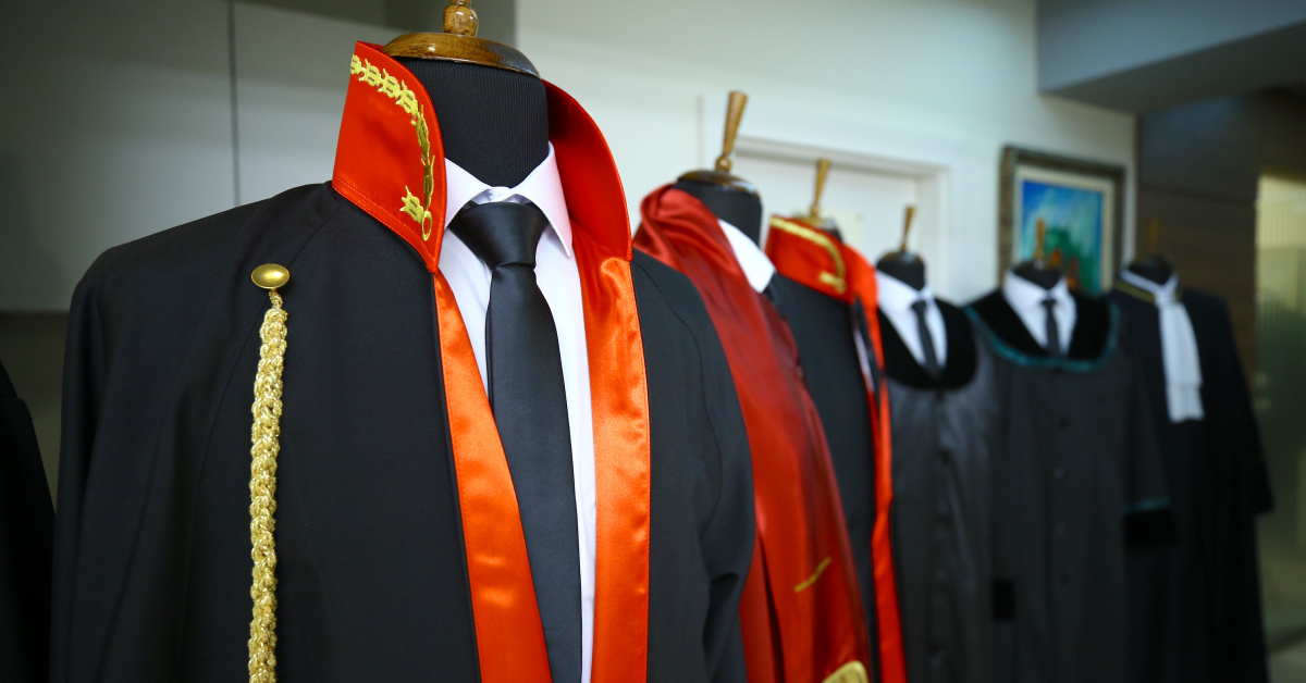 Küçükçekmece Adliyesi’nde Avukat Hakime Saldırı - Hukuki Etik Sorunları