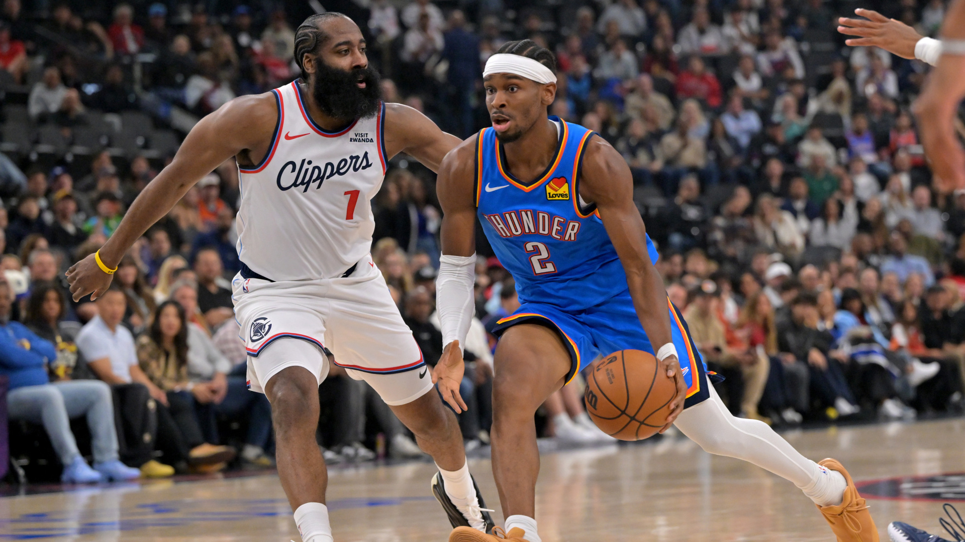 NBA'de Hornets-Pistons Maçında Kavga Patlak Verdi: Yumruklar Uçuştu, 5 Kişi İhraç Edildi