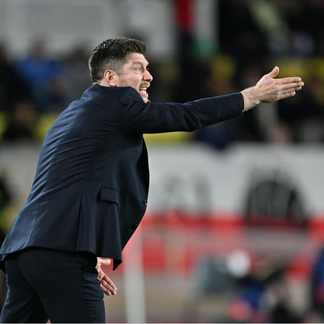 Monaco’ya diplomasız hoca faturası!