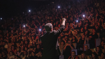 Sevenleriyle buluştu