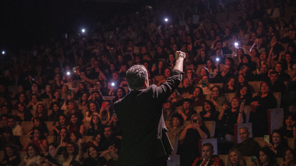 Sevenleriyle buluştu