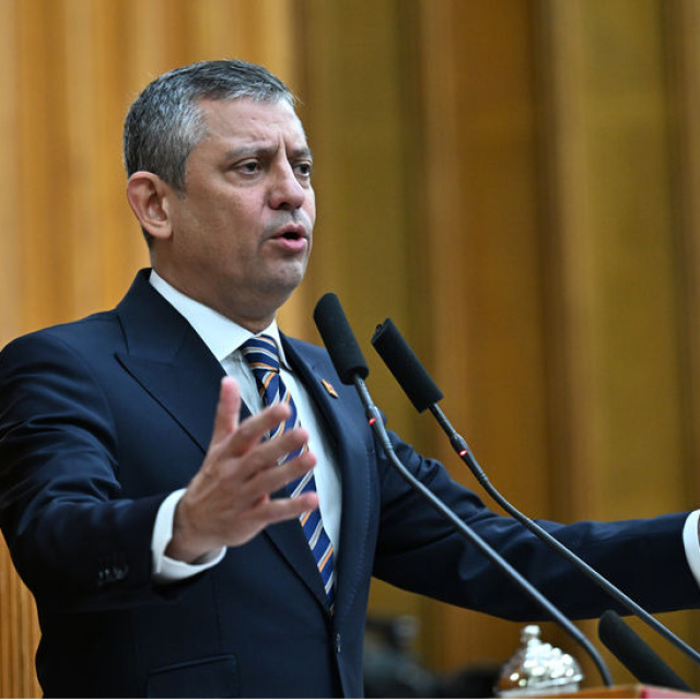 Özel'den küfür ve Keçiören açıklaması