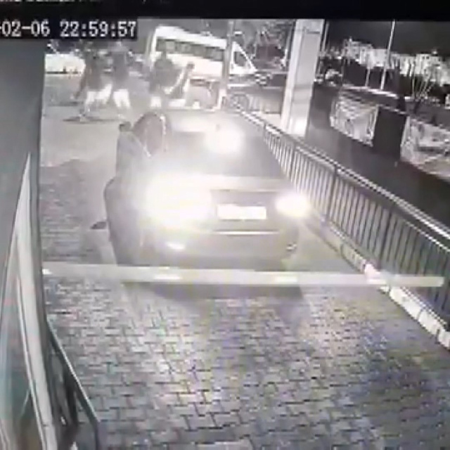 Önce çarptılar sonra saldırdılar!