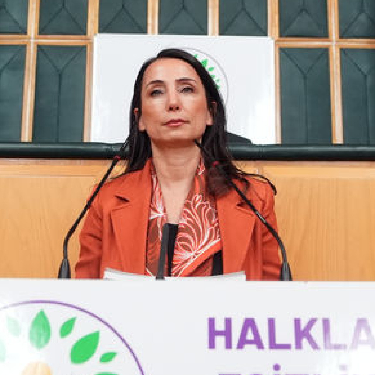 "İran yönünden bir tufan yaklaşıyor"