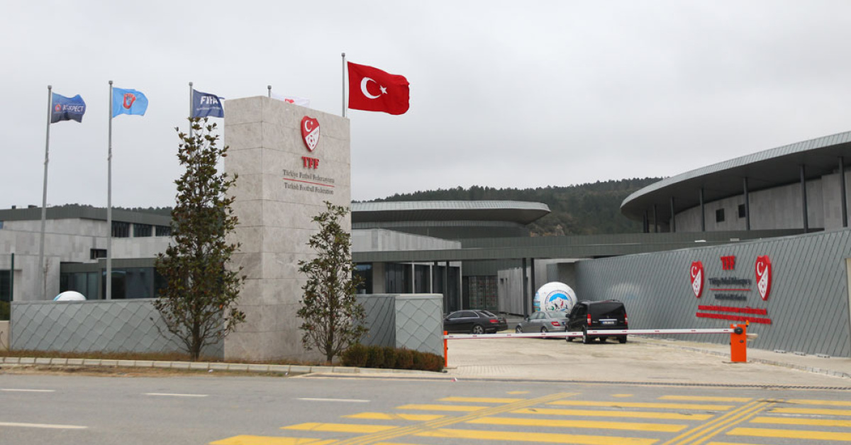 TFF Profesyonel Futbol Disiplin Kurulu'nun 3 Kulübe Para Ceza Uygulaması