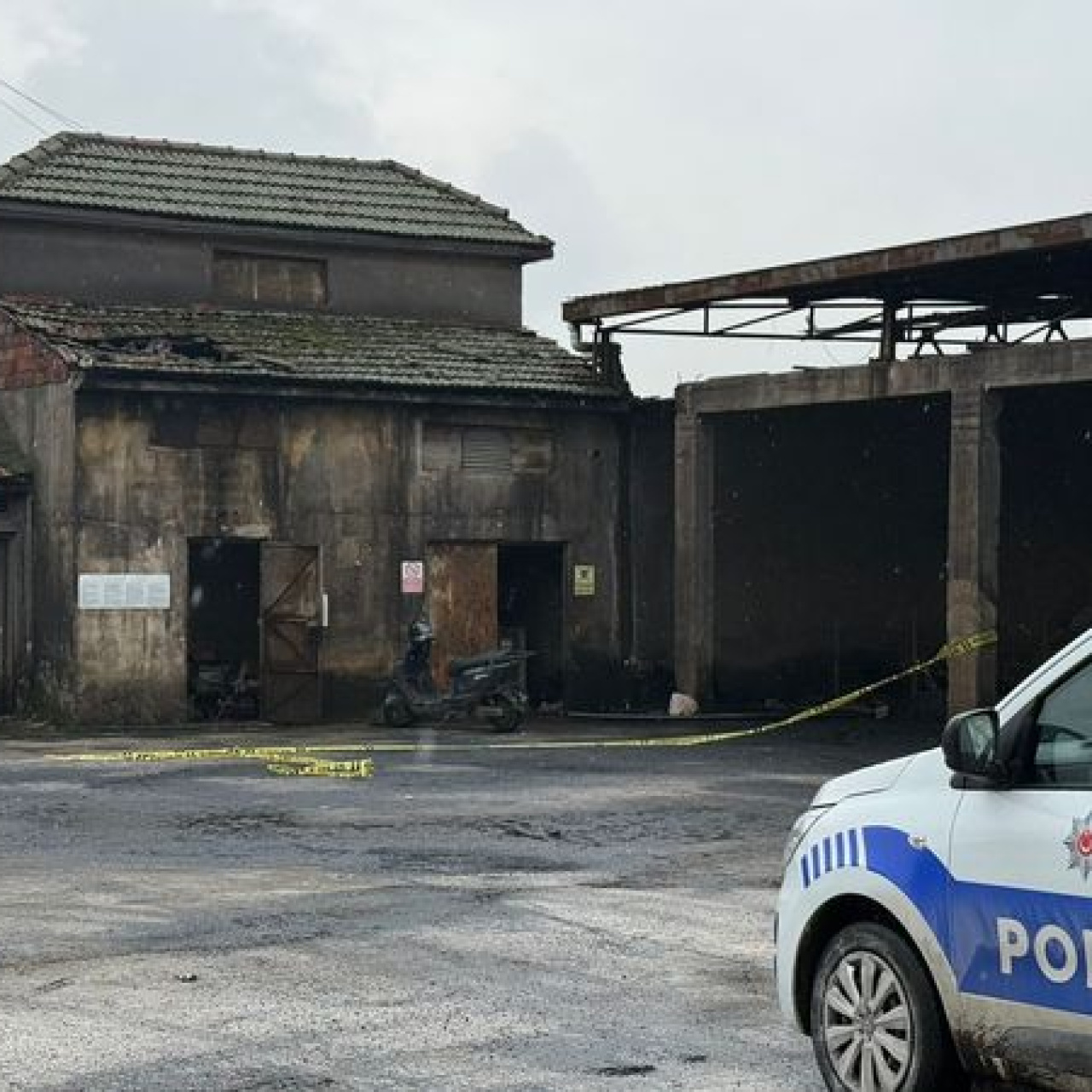 Elektrik trafosu binasında ölü bulundu