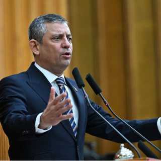 Özel'den küfür ve Keçiören açıklaması