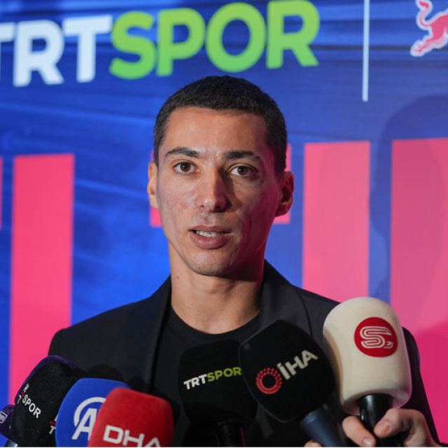 Razgatlıoğlu’nun belgeselinin gösterimi gerçekleştirildi