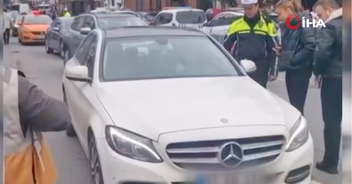 'Direksiyon başında dans eden' kadın sürücüsü gözaltına alınmış