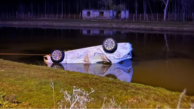 Araç takla atarak kanala düştü: 1 ölü